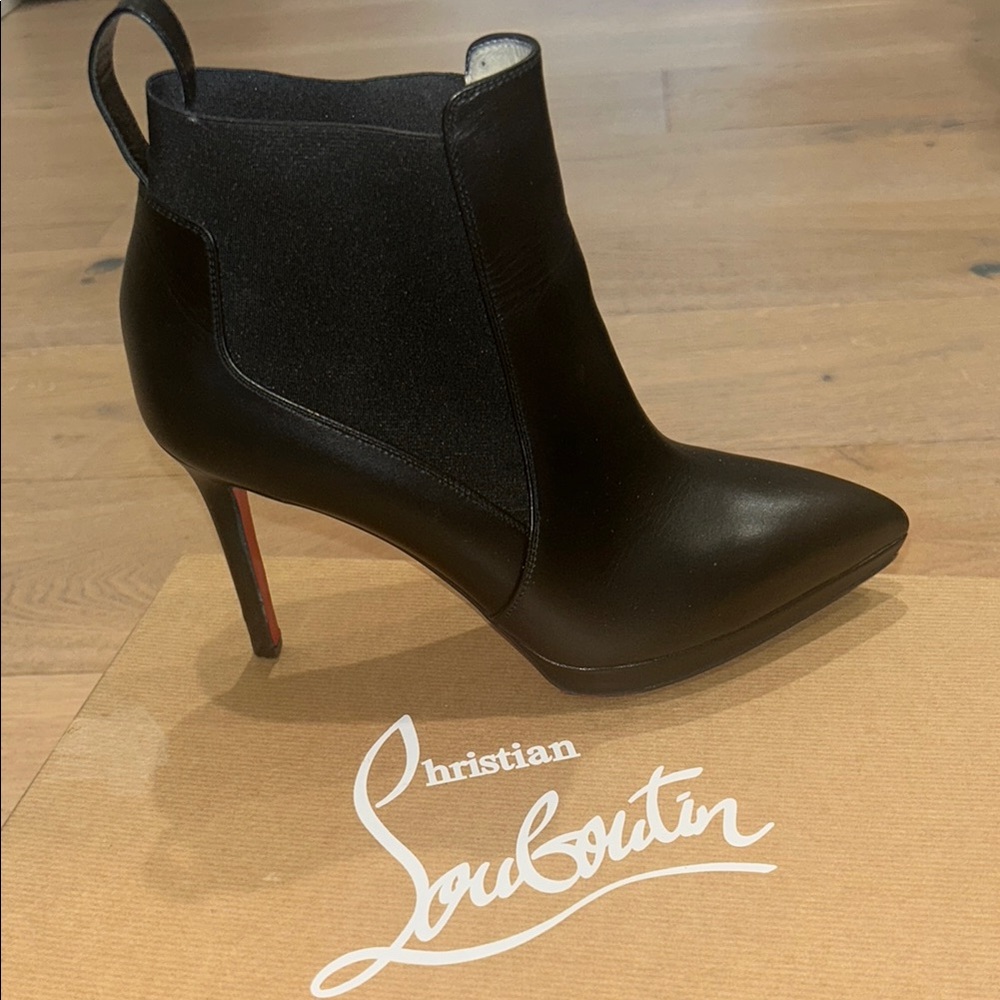 Christian Louboutin Crochinetta 100 calf Black Booties